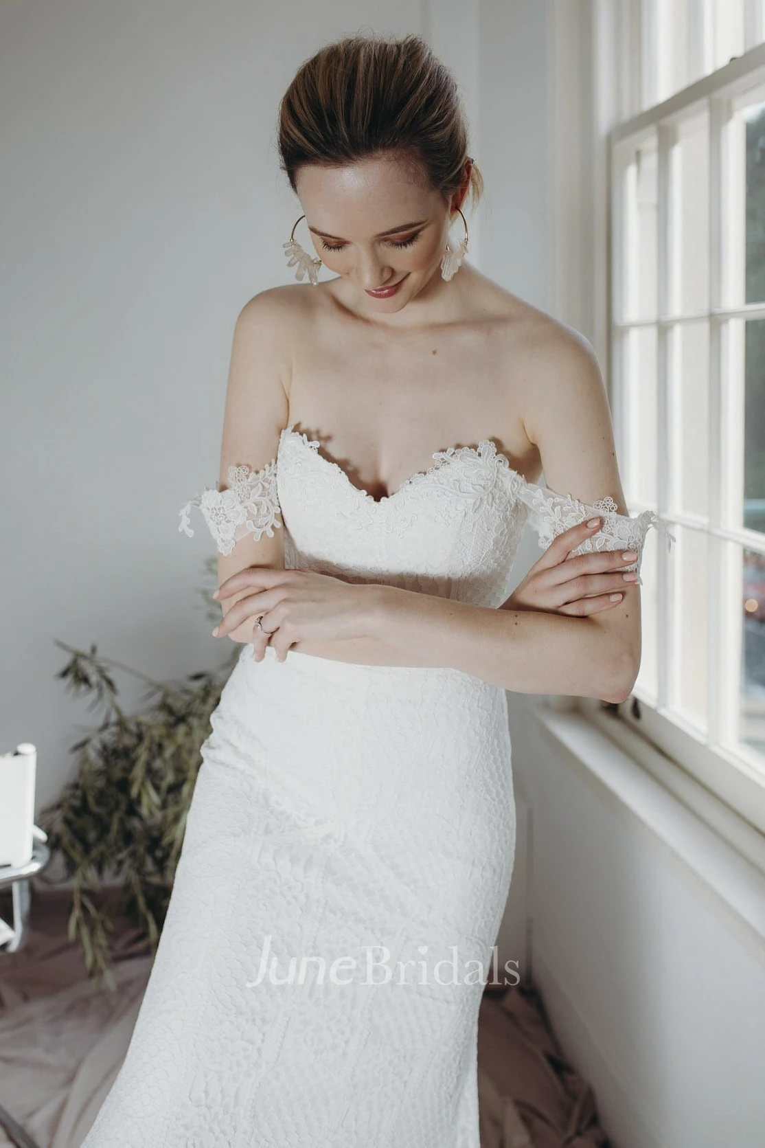 Lace Off-the-shoulder Elegant Sheath Sweetheart Bridal Gown With Open Back And Buttons