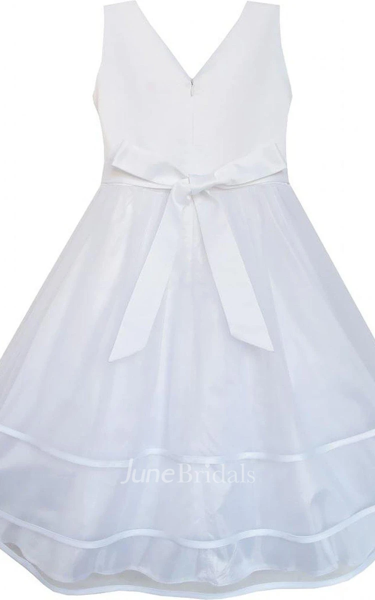 Sleeveless A-line Tiered Dress With Pleats and Flower