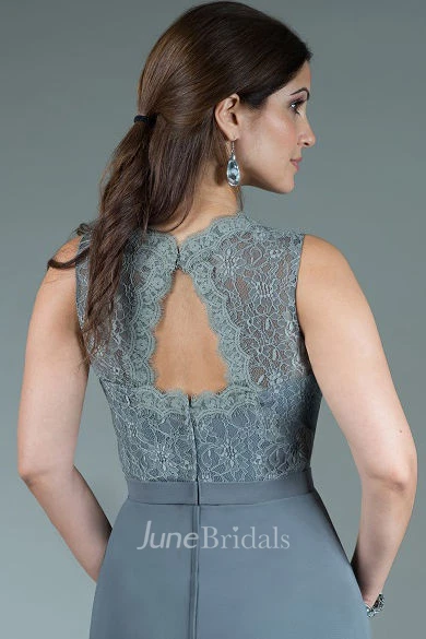 V-neck Sleeveless Lace Mother of the Bride Dress With Keyhole