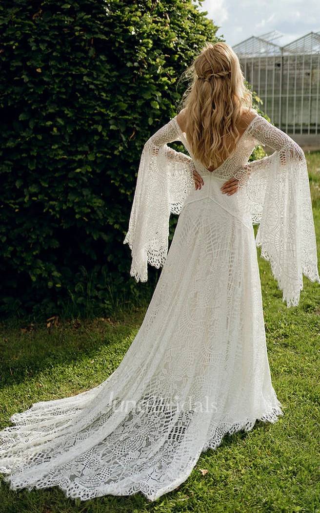 Western Boho A-Line Lace Spring Wedding Dress Country Cowgirl Long Bell Sleeve V-Back Barn Beach Bridal Gown