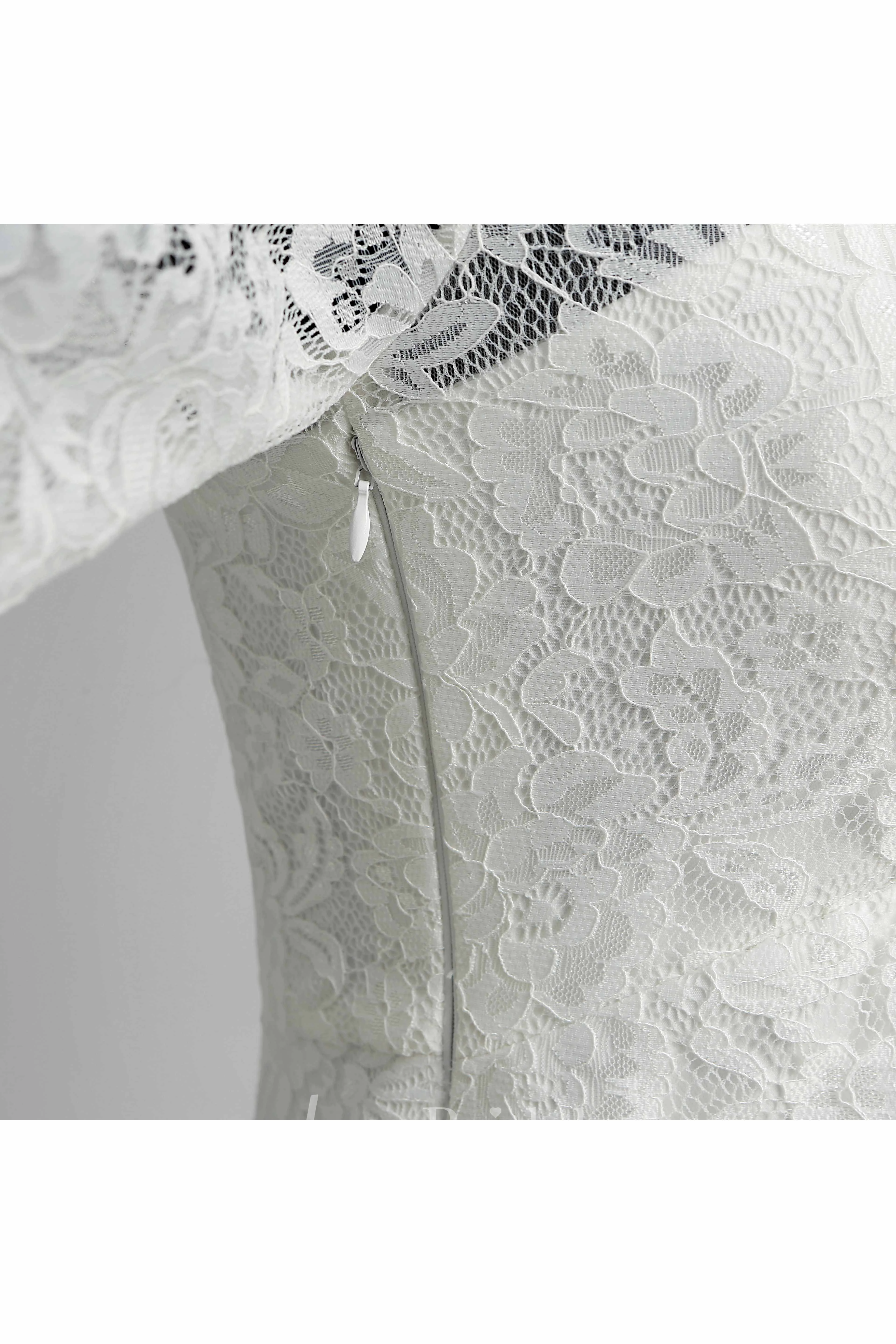 Knee-length A-line V-neck Illusion 3/4 Length Sleeve Illusion Lace Weeding Dress