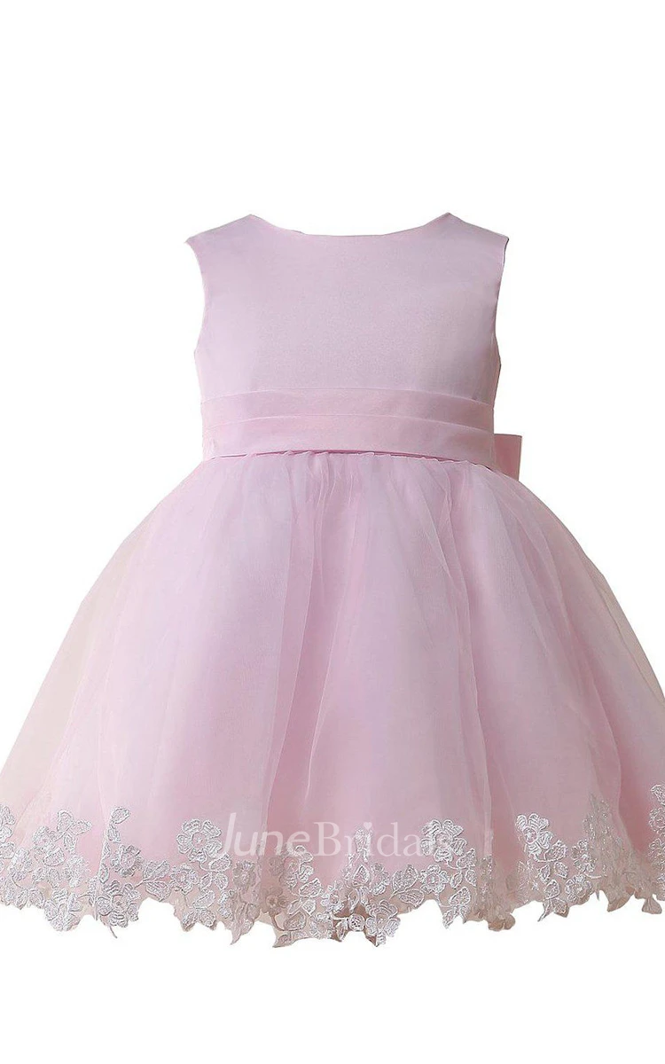 Cap-sleeved A-line Dress With Appliqued Hemline