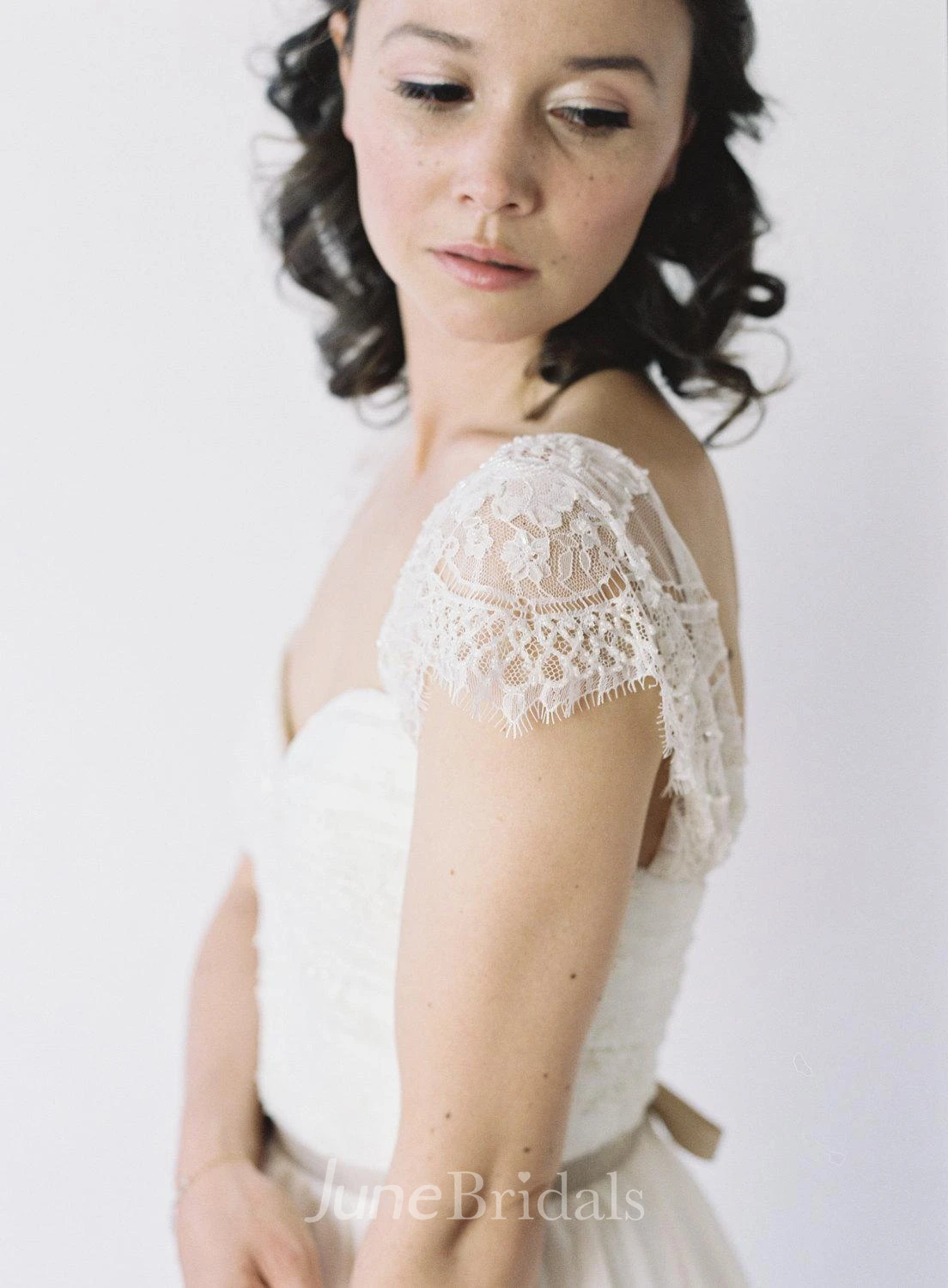 Two-Toned Sweetheart Neck Pleated Chiffon Wedding Dress With Delicate Lace Sleeves