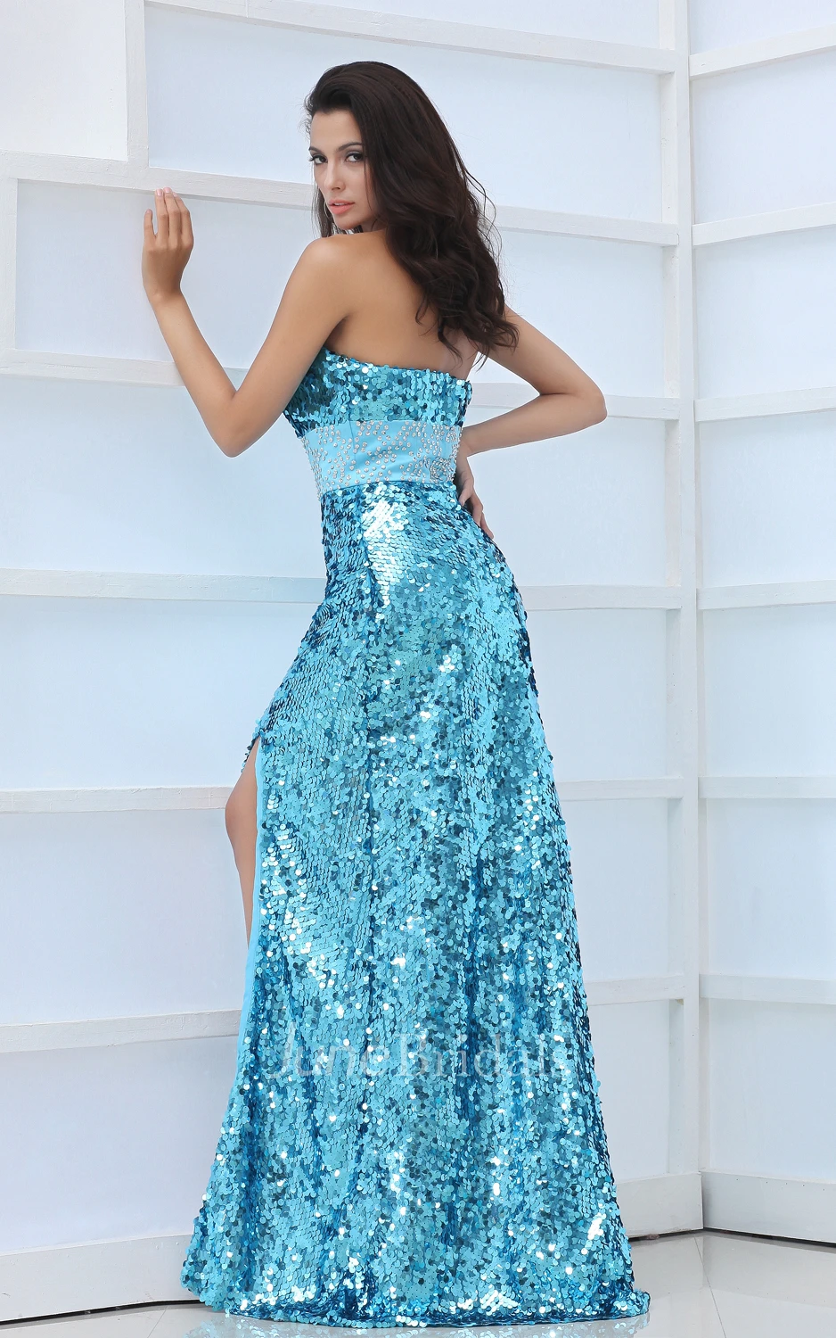 Unique Sweetheart Sleeveless Column Style Dress With Slit