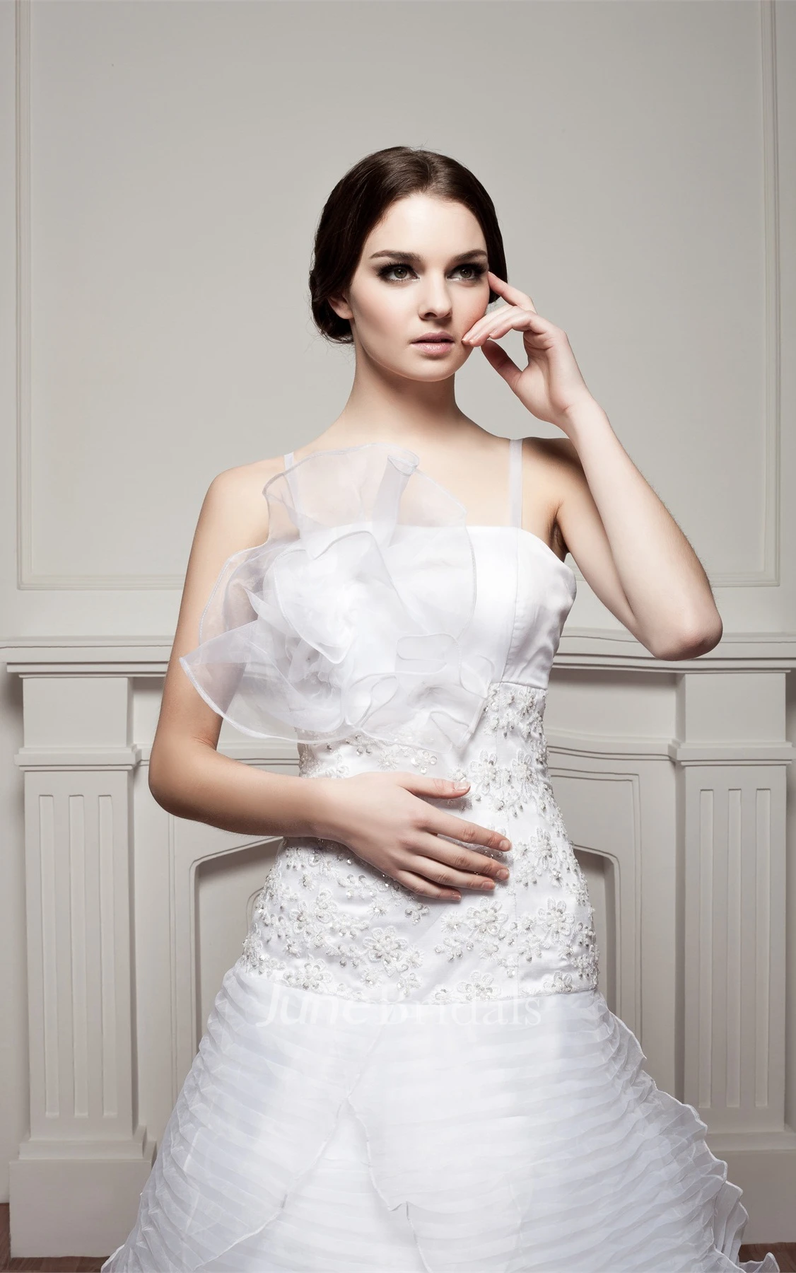 Spaghetti-Straps A-Line Ruched Dress with Appliques and Flower