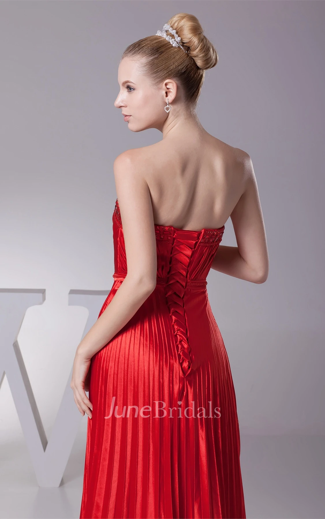 Flamboyant Strapless Pleated Dress with Ruching and Beading