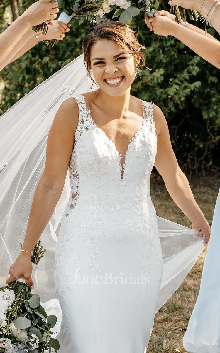 Elegant Applique Straps Mermaid Garden Spring Wedding Dress with Court Train Button Back