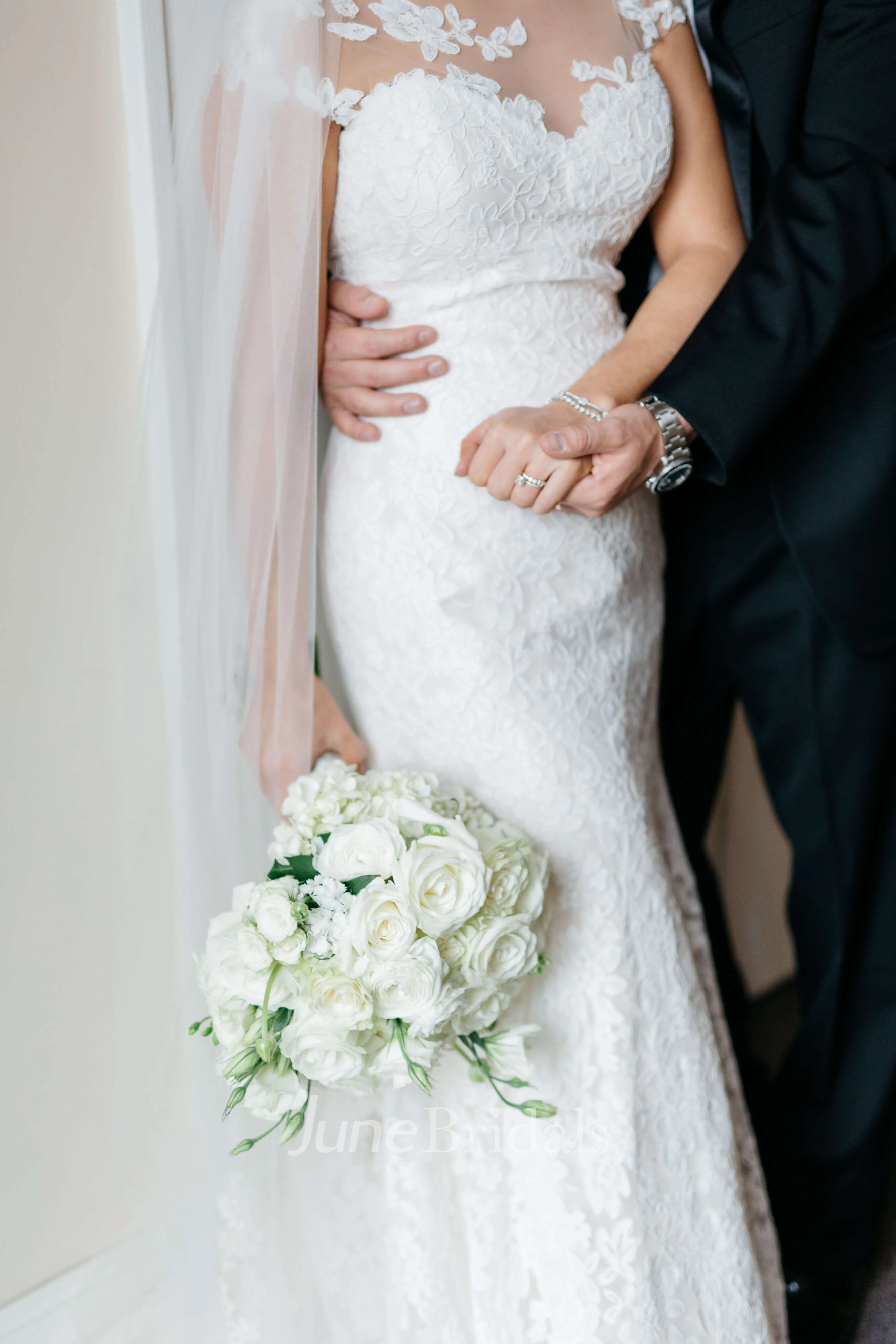 Cap Sleeve Mermaid Bateau Empire Waist Lace Gown With Floral Appliques