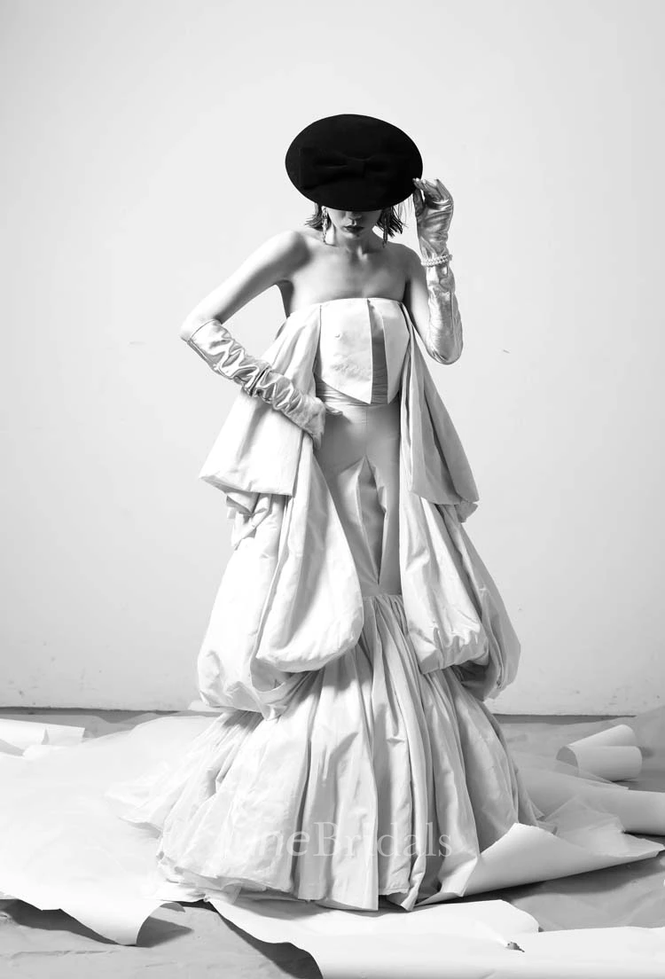 Romantic Strapless tiered Mermaid Taffeta Wedding Dress