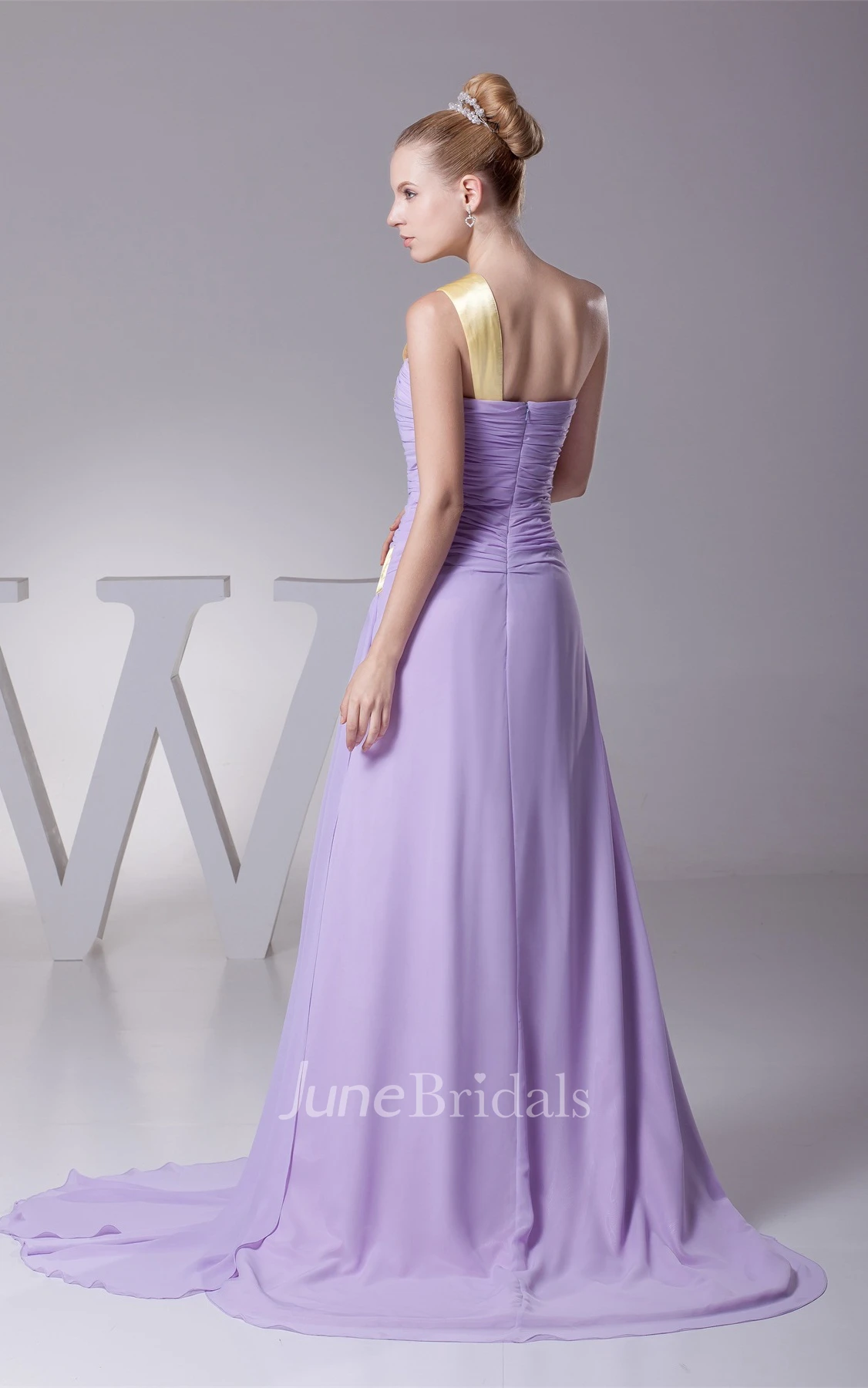 Sleeveless Chiffon Ruched Floor-Length Dress with Single Strap