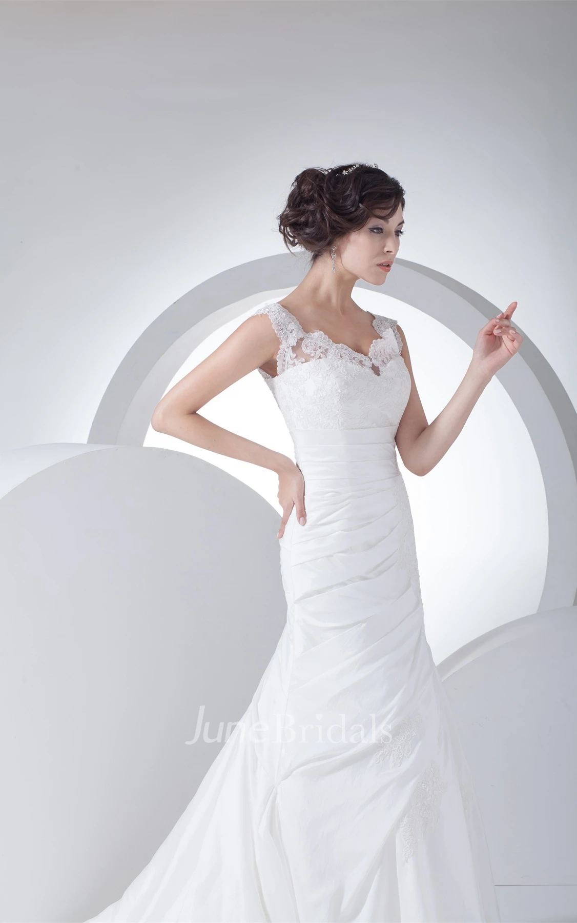 Caped-Sleeve Mermaid Ruched Dress with Appliques