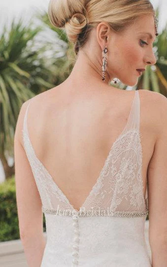 High Neck Sleeveless Lace Sheath Dress With Waist Jewellery