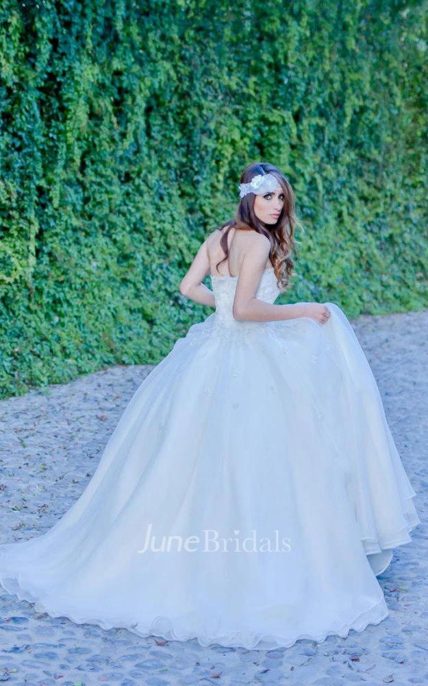 Ball Gown Lace Satin Weddig Dress With Beading Embroideries