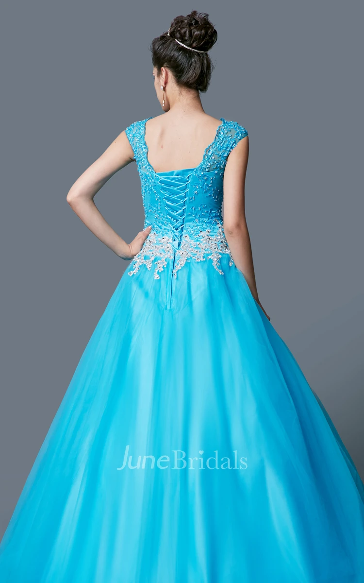 Classic Bateau Neck Lace and Tulle Ball Gown