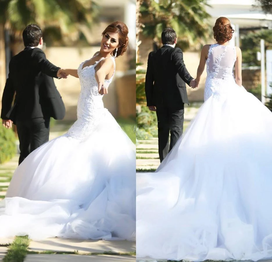 Delicate V-neck Mermaid Tulle Wedding Dress Long Train