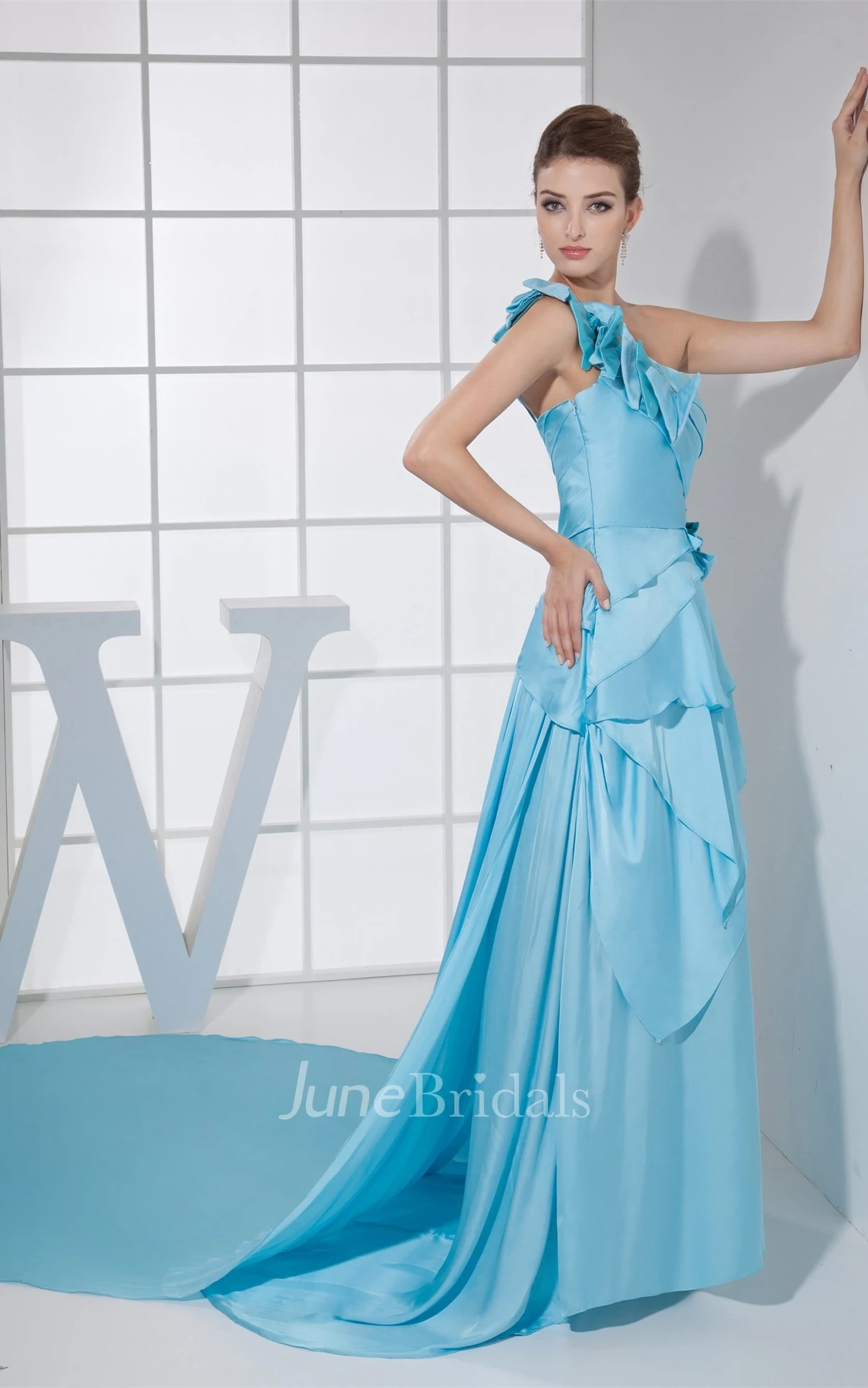One-Shoulder Ruched Floor-Length Dress with Pleats and Court Train