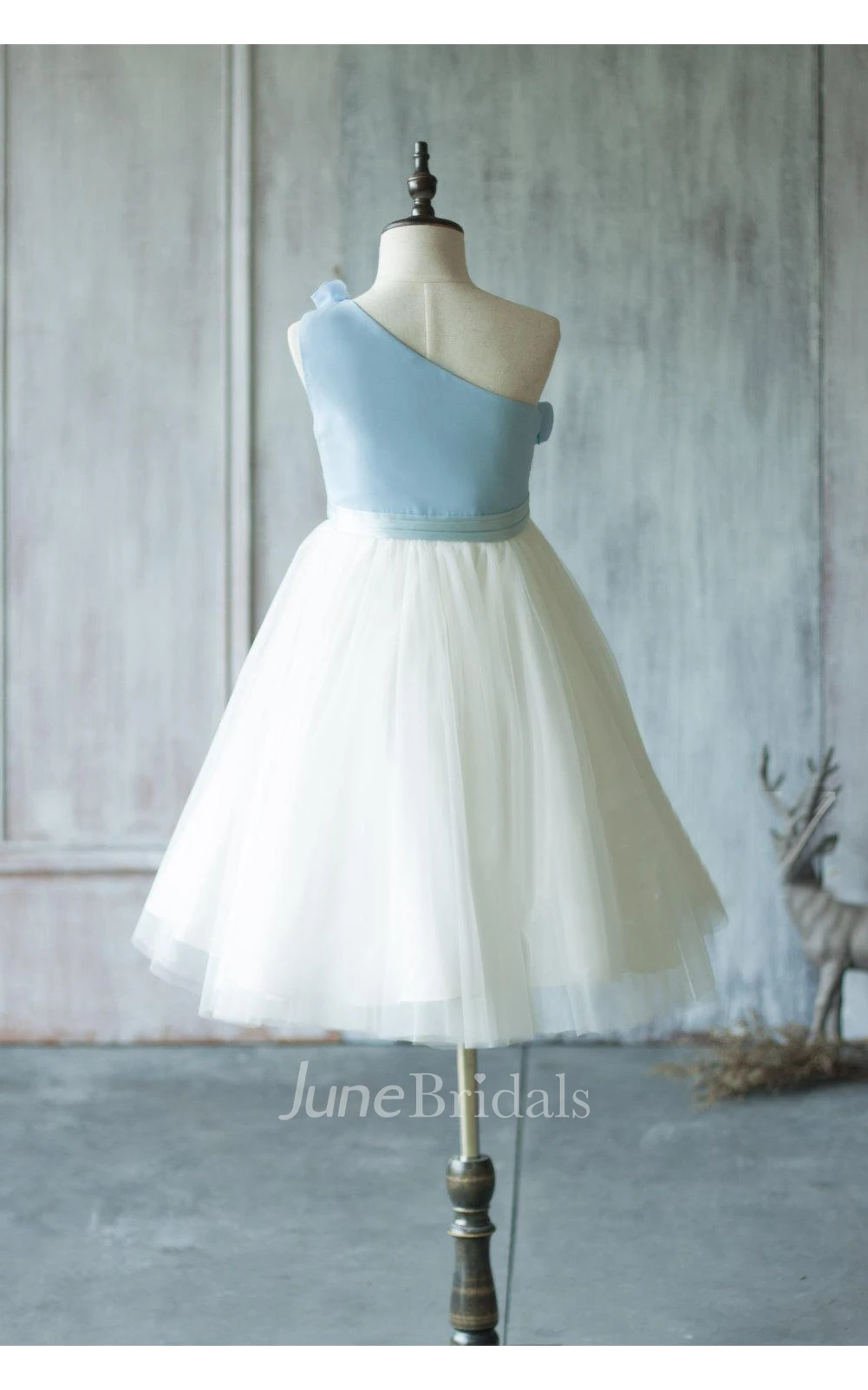 Off White Flower Neck Rosette One Shoulder Tulle Dress With Pleats