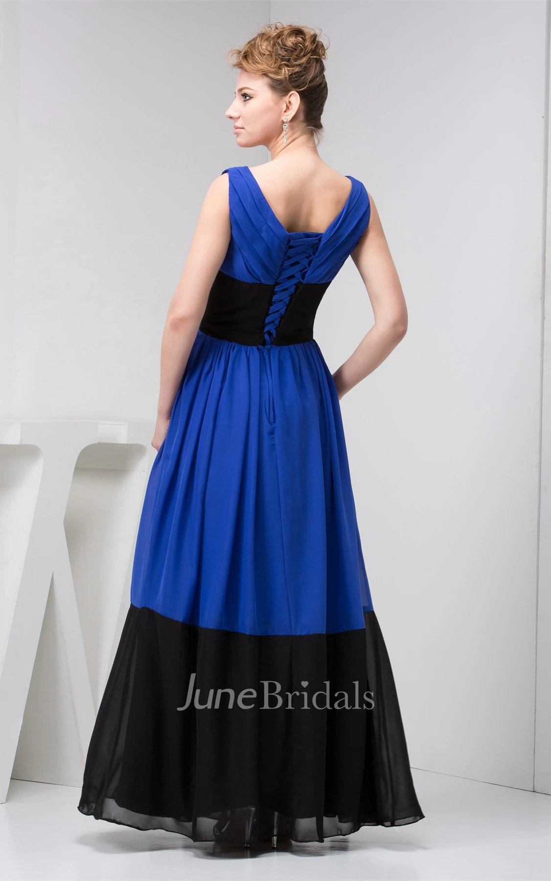 Two-Tone Chiffon Plunged Maxi Dress with Pleats