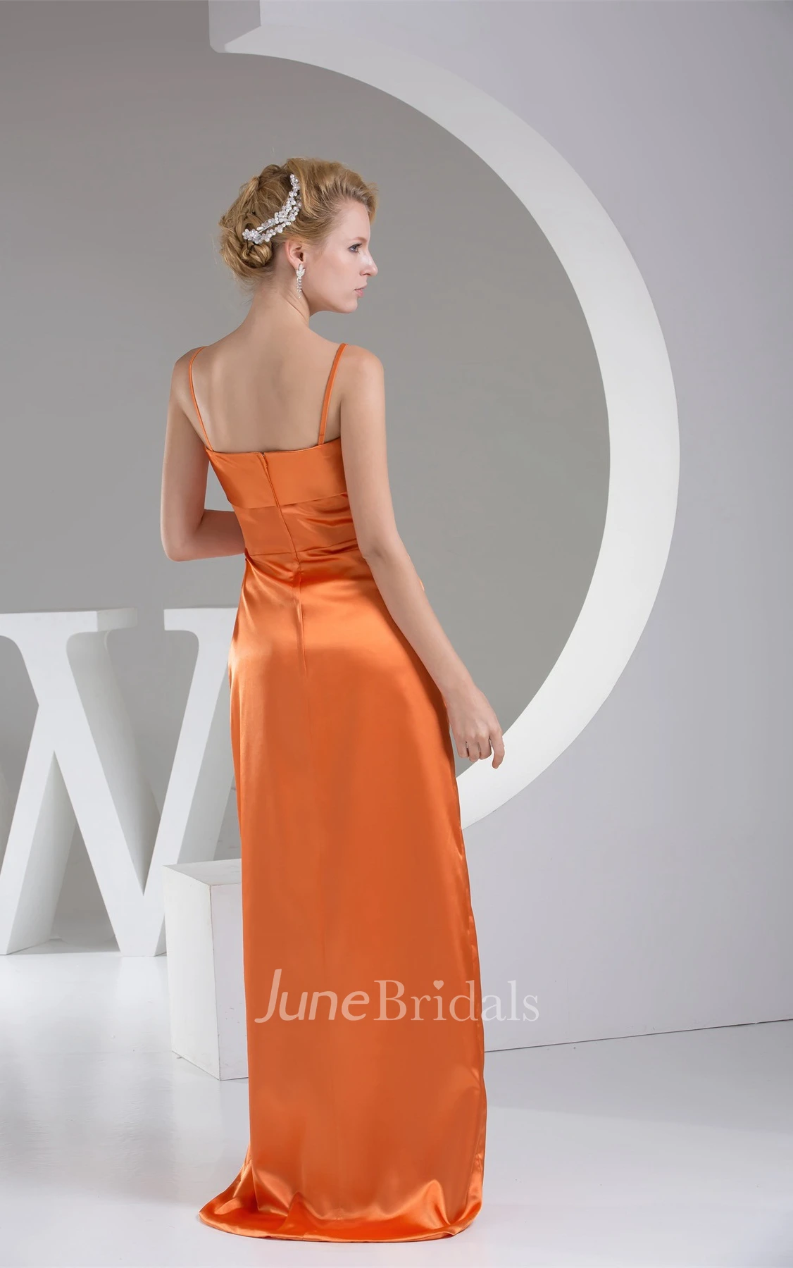 Sleeveless Satin Floor-Length Dress with Spaghetti-Straps and Bow