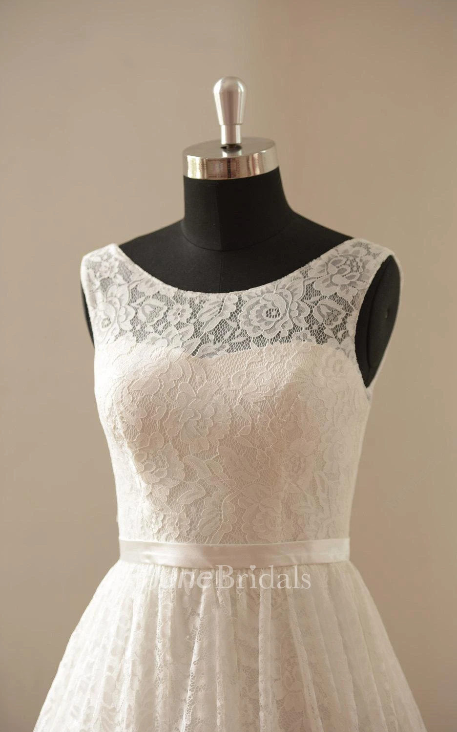 Bateau Neck Sleeveless Tea-Length Lace Wedding Dress With Satin Sash