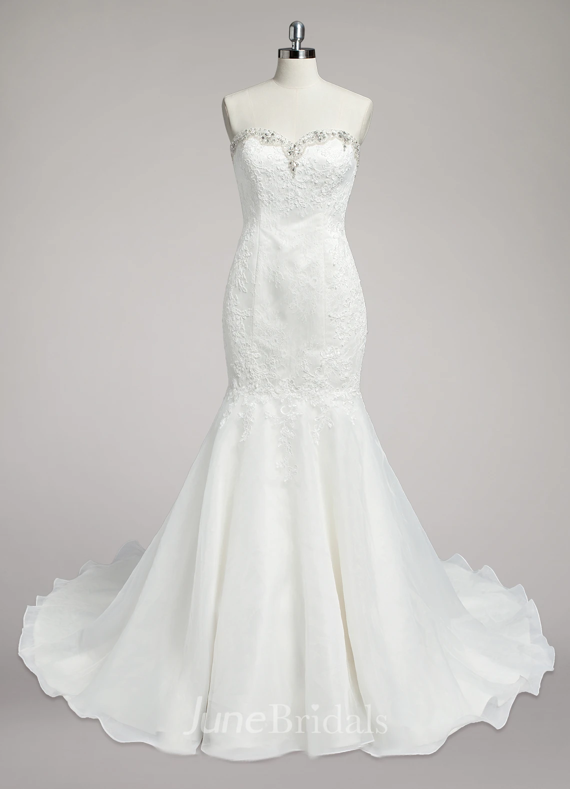Sweetheart Mermaid Lace and Organza Wedding Dress With Beading