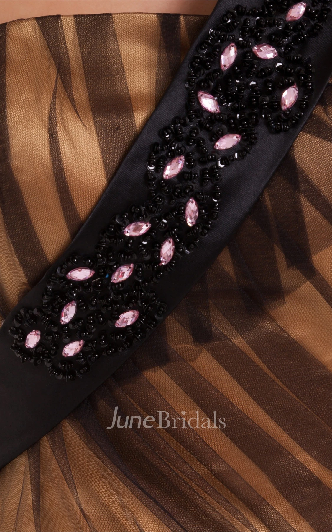 Sleeveless Body-Fitting Short Dress with Beading and Single Strap