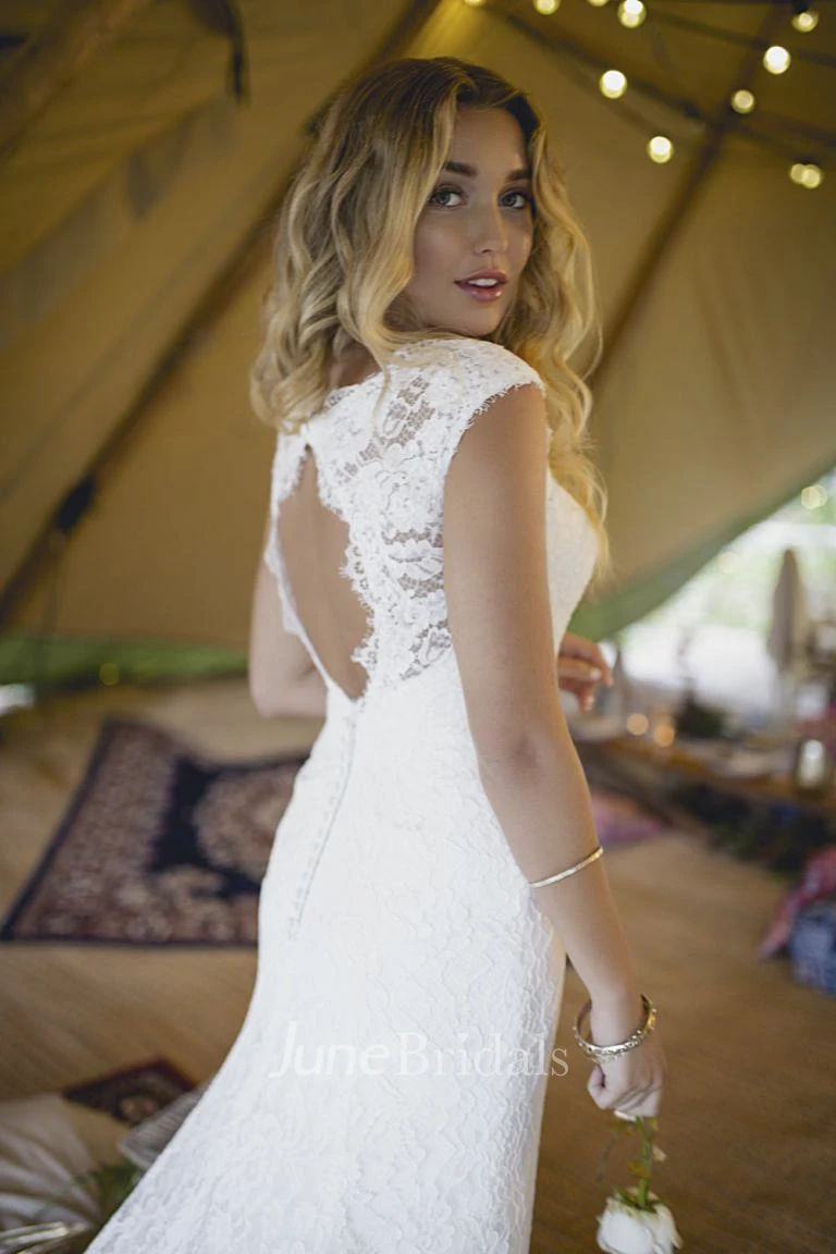 Boho A-line Elegant Lace Cap Sleeve Wedding Dress With V-neck And Keyhole