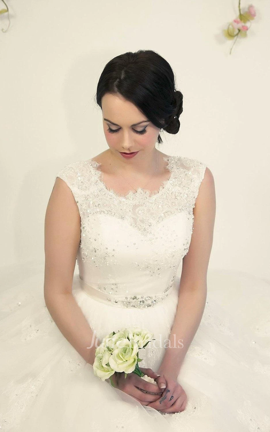 Stunning Intricate Key Hole Back Lace Princess Style Wedding Dress