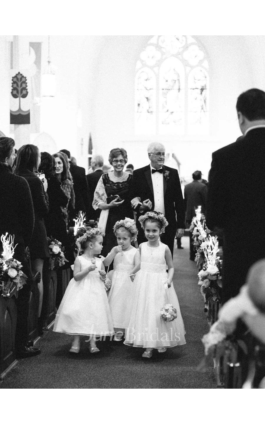 Lovely Jewel White Princess Flower Girl Dress Bowknot Sleeveless