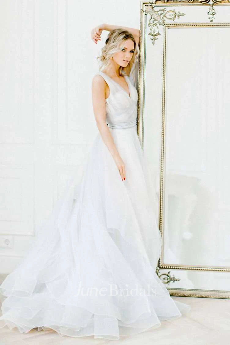 Plunged Tulle A-Line Ball Gown Ruched Dress