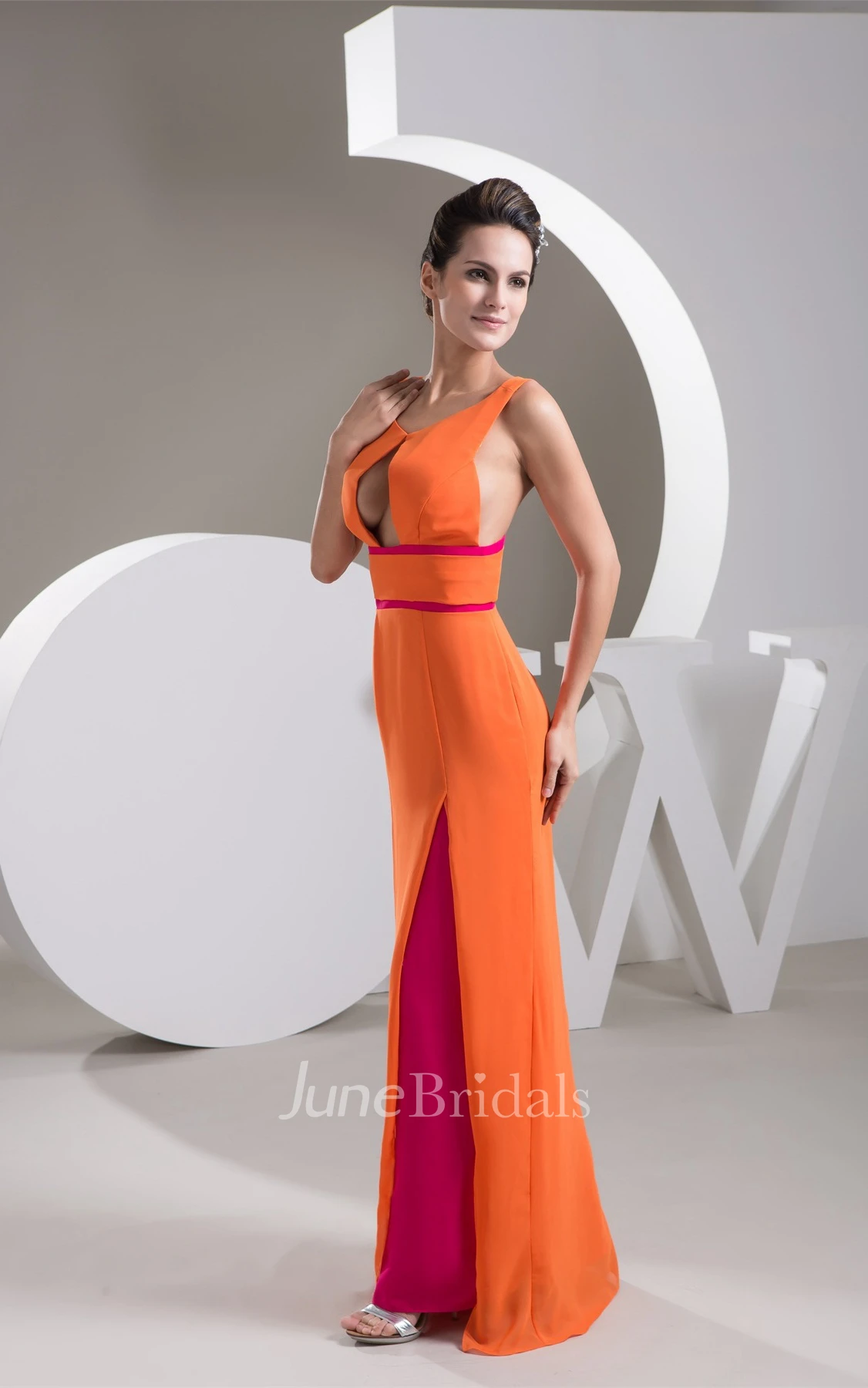 Two-Tone Front-Split Maxi Dress with Keyhole Design