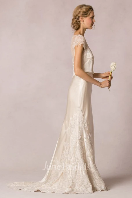 Sheath Scoop-Neck Short-Sleeve Long Appliqued Lace&Satin Wedding Dress