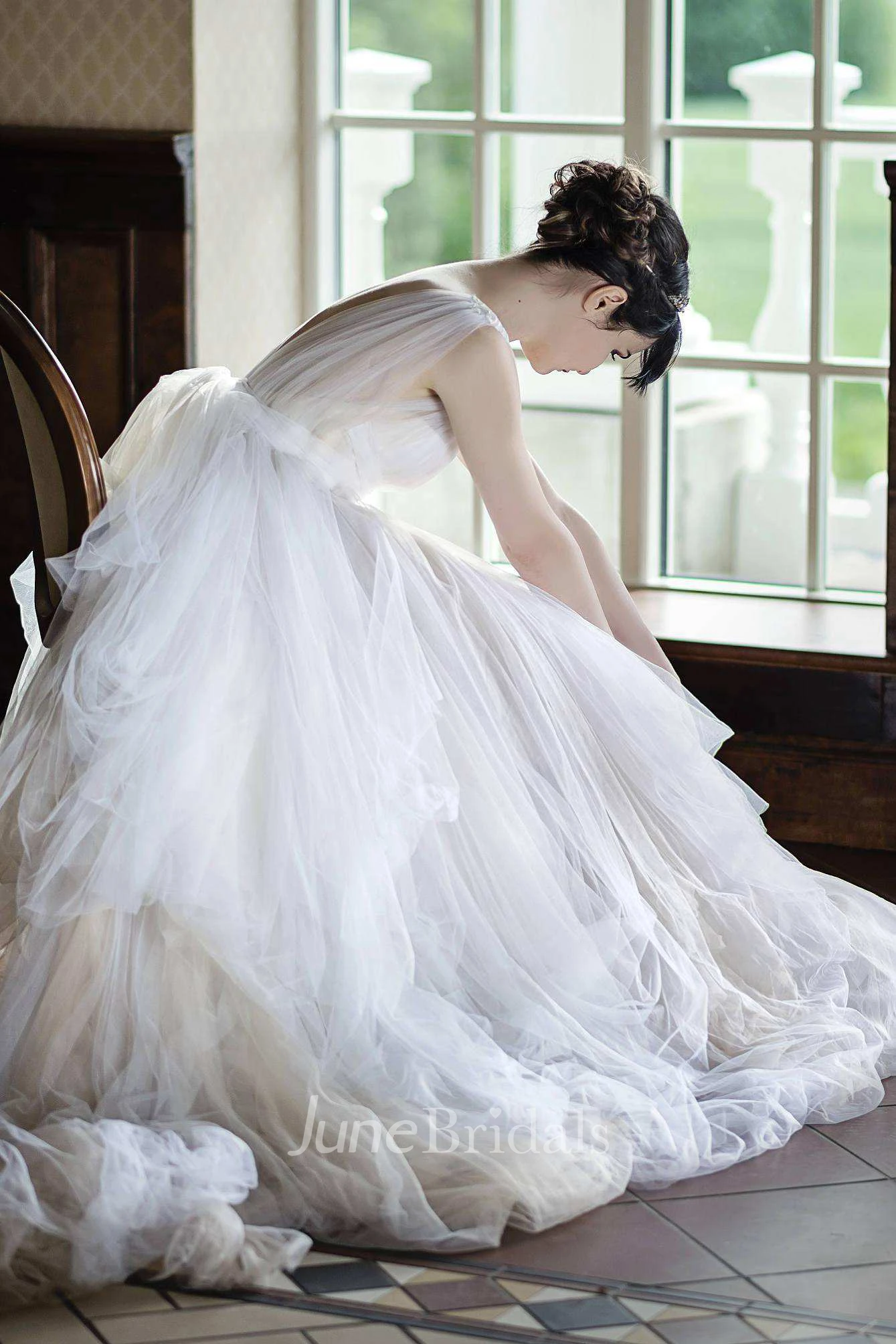 Tulle Satin Appliques Lace Wedding Dress
