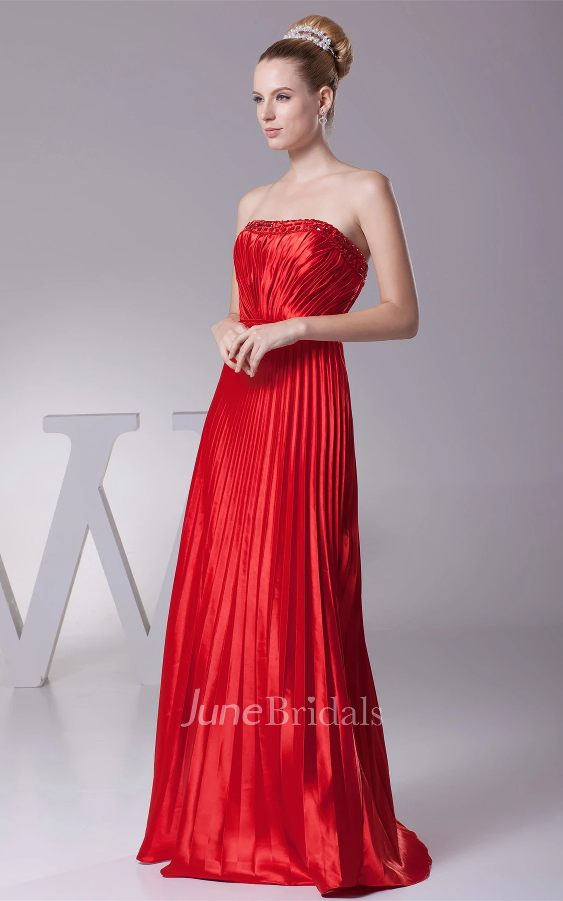 Flamboyant Strapless Pleated Dress with Ruching and Beading