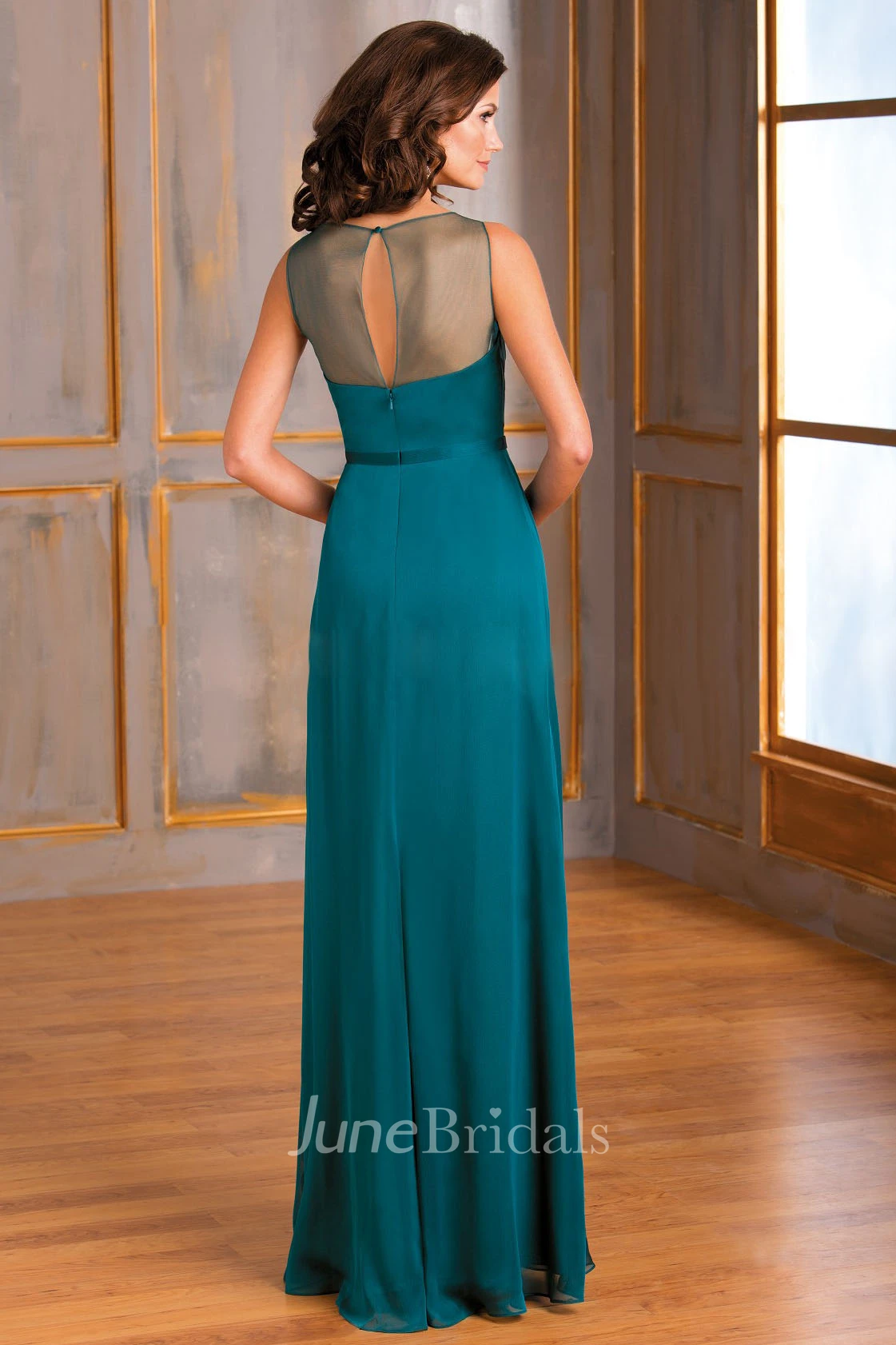 Crystal-Embellished Ruffled Gown with Matching Shawl Sleeveless V-Neck