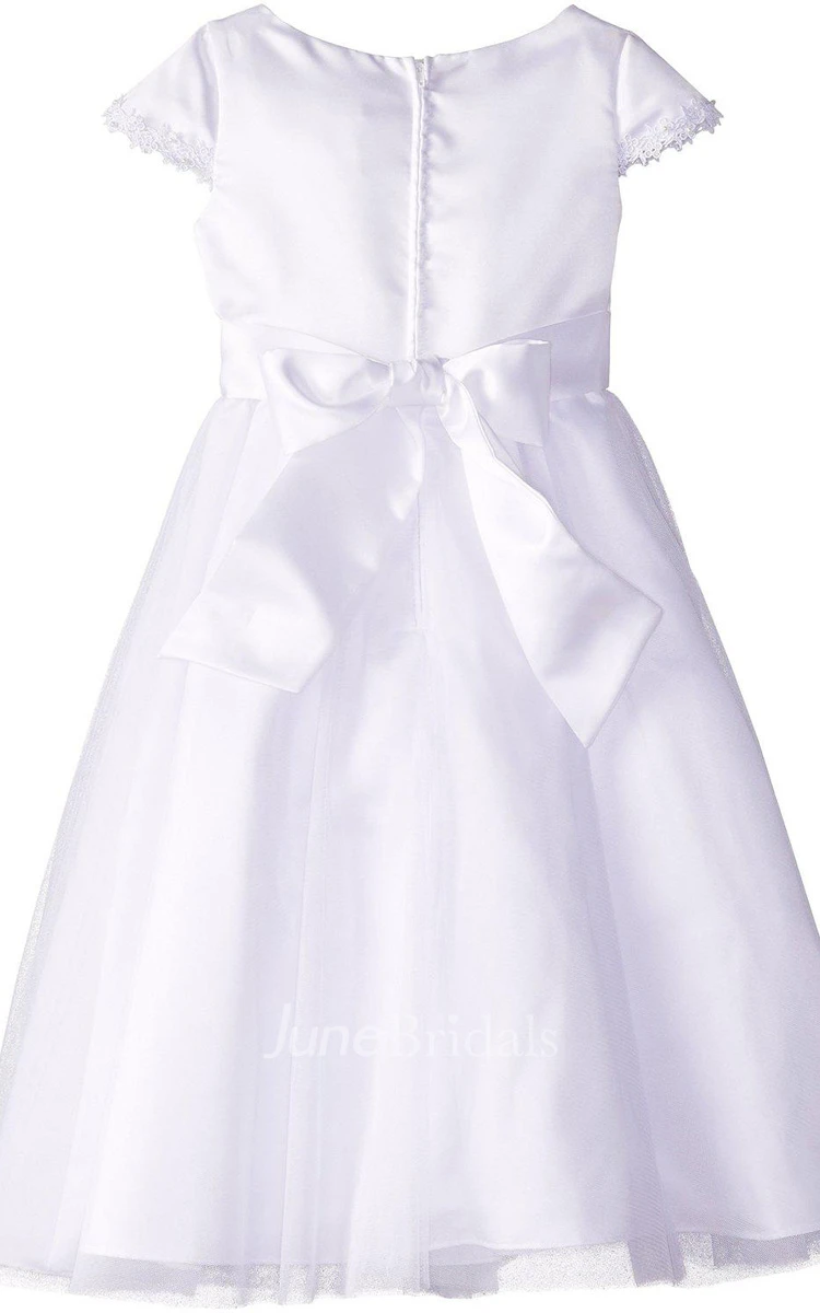 Short-sleeved A-line Appliqued Dress With Bow