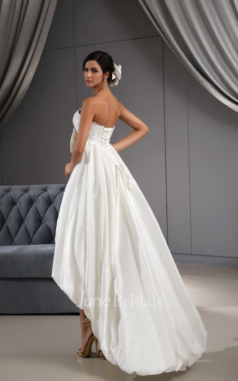 Sweetheart High-low Lace Bodice Wedding Dress With 3D Flower