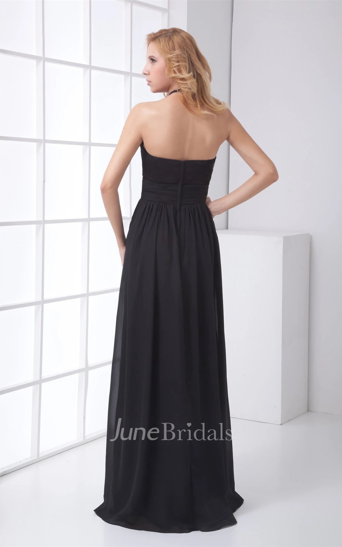 High-Neck Lace Sleeveless Floor-Length Dress with Bow