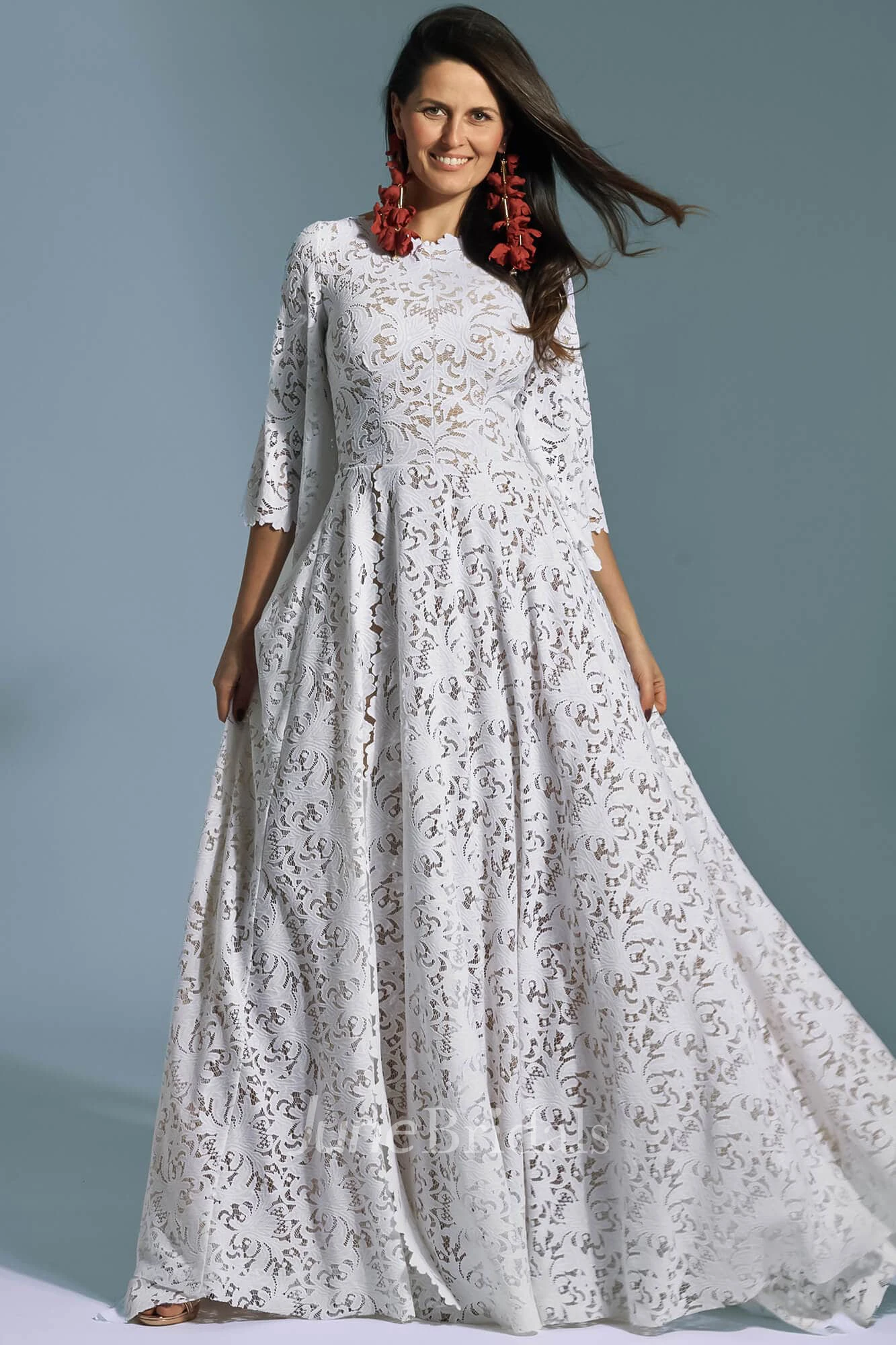 Lace Jewel NeckLine Romantic A-Line Winter Wedding Dress With Zipper Back And Split Front