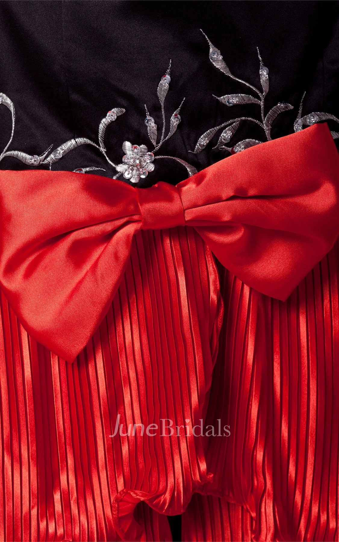 Sweetheart Tiered Front-Split Dress with Bow and Embroideries