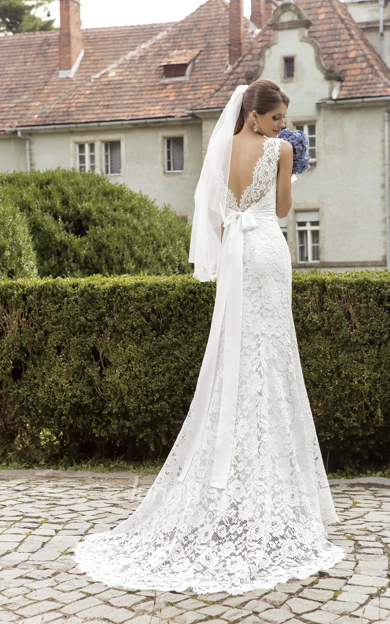 Jeweled Neck Sleeveless Sheath Lace Wedding Dress With Ruched Waist