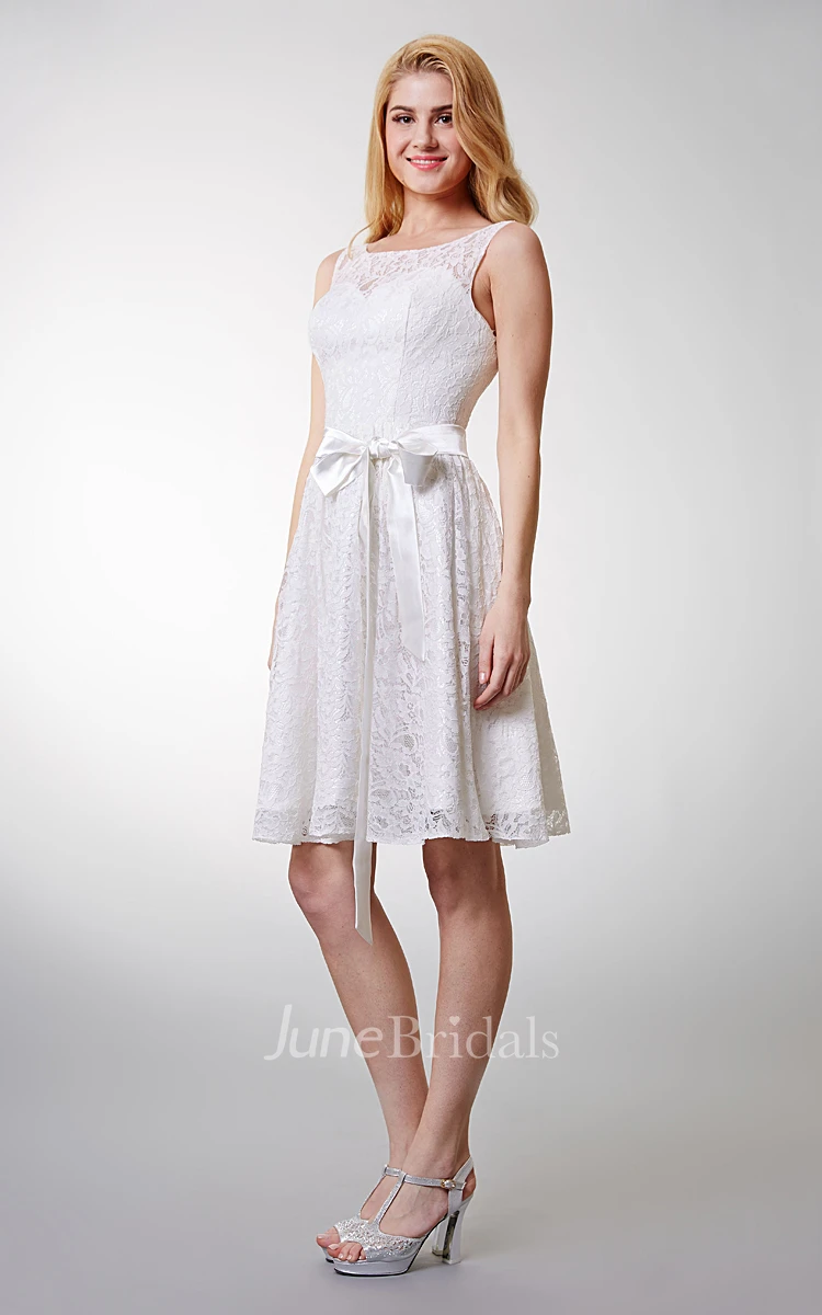 Bateau Neck Lace Knee-length Bridesmaid Dress