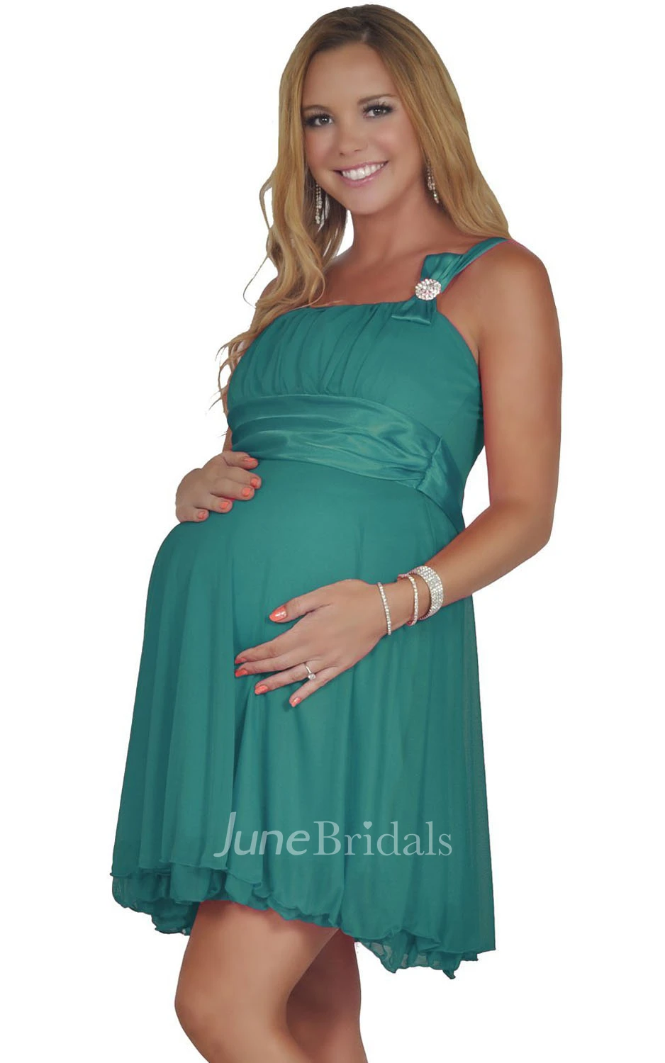 Sleeveless Short Pleated Layered Chiffon Maternity Dress