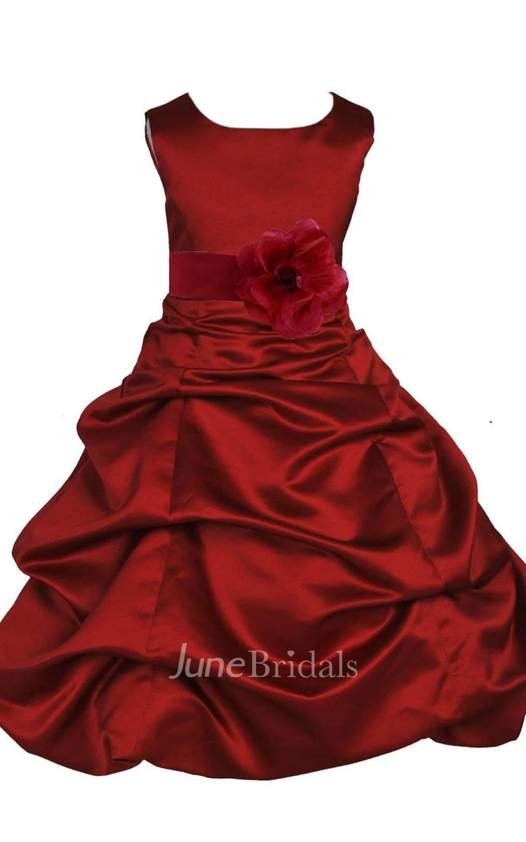 Sleeveless A-line Ruffled Dress With Flower and Bow