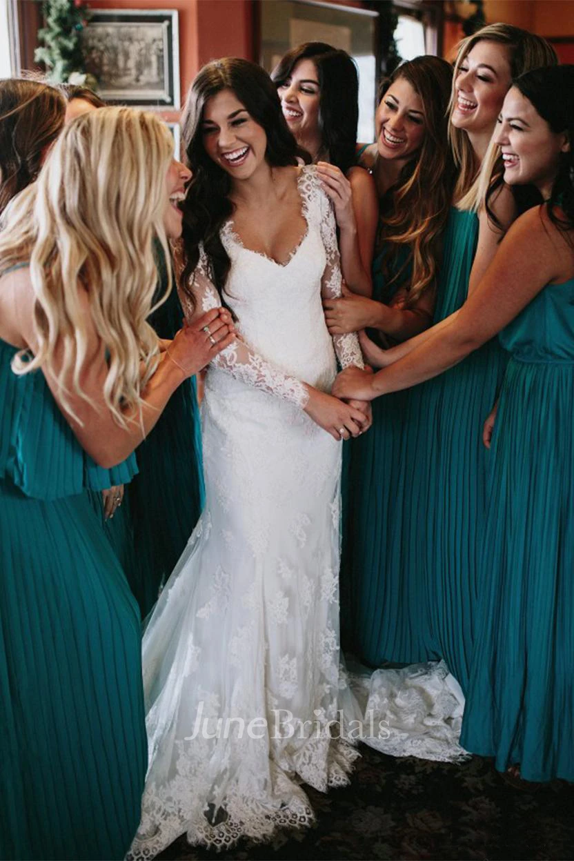 Country Style Sexy Deep V Neck Backless Long Sleeves Lace Court Train Wedding Gown