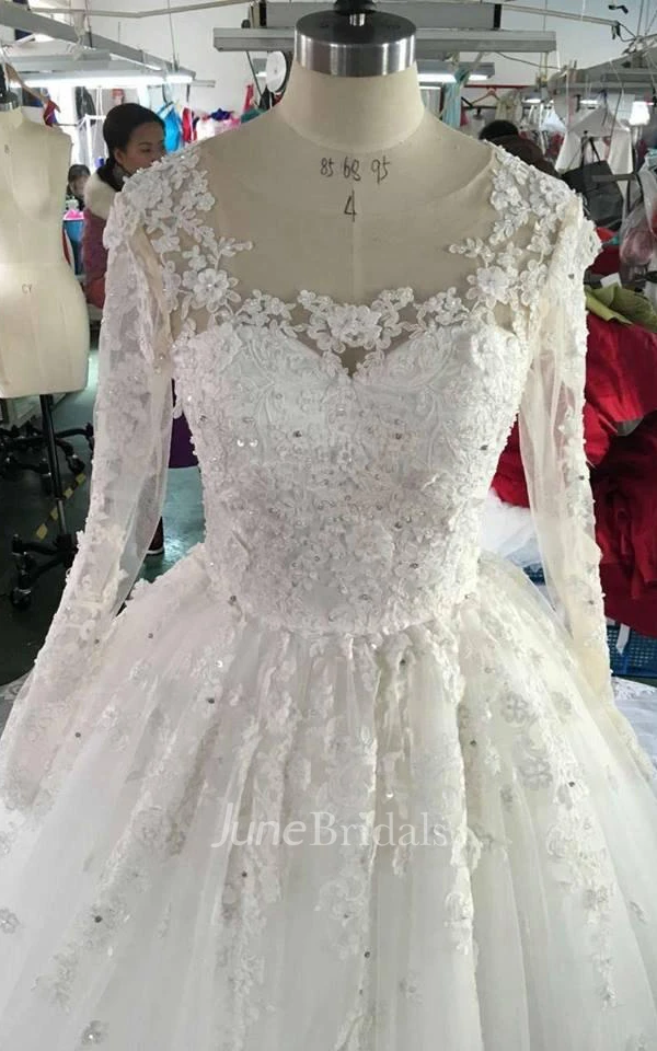 Scoop Neck Long Sleeve A-Line Organza Wedding Dress With Lace Appliques