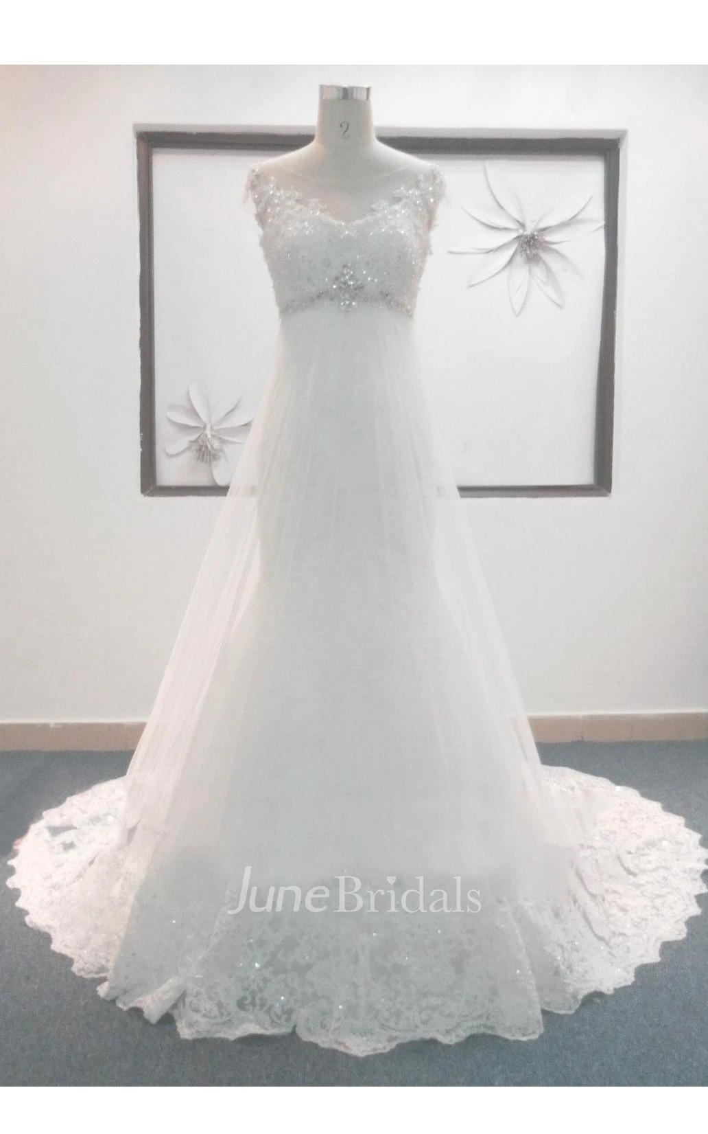 V-Neck Sleeveless Mermaid Long Tulle Wedding Dress With Crystal Detailing
