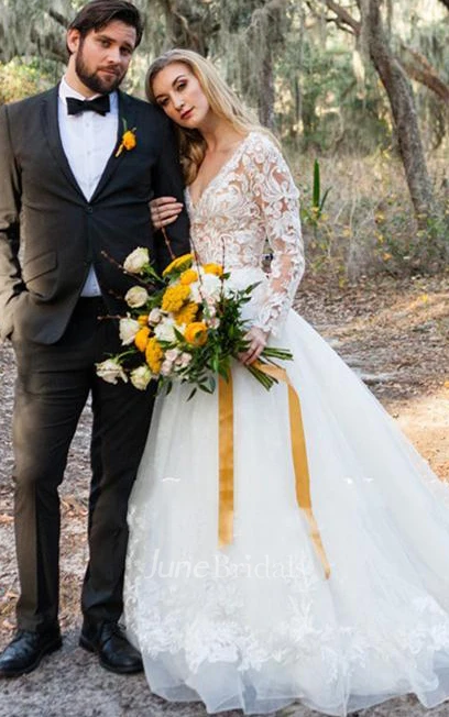 Bohemian A Line Floor-length Court Train Lace Tulle V-neck Long Sleeve Wedding Dress