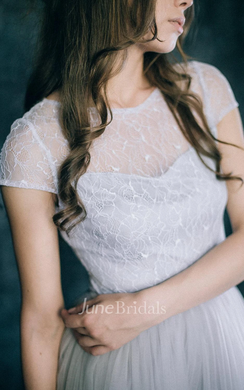 Short Cap Sleeve Tulle Lace Weddig Dress