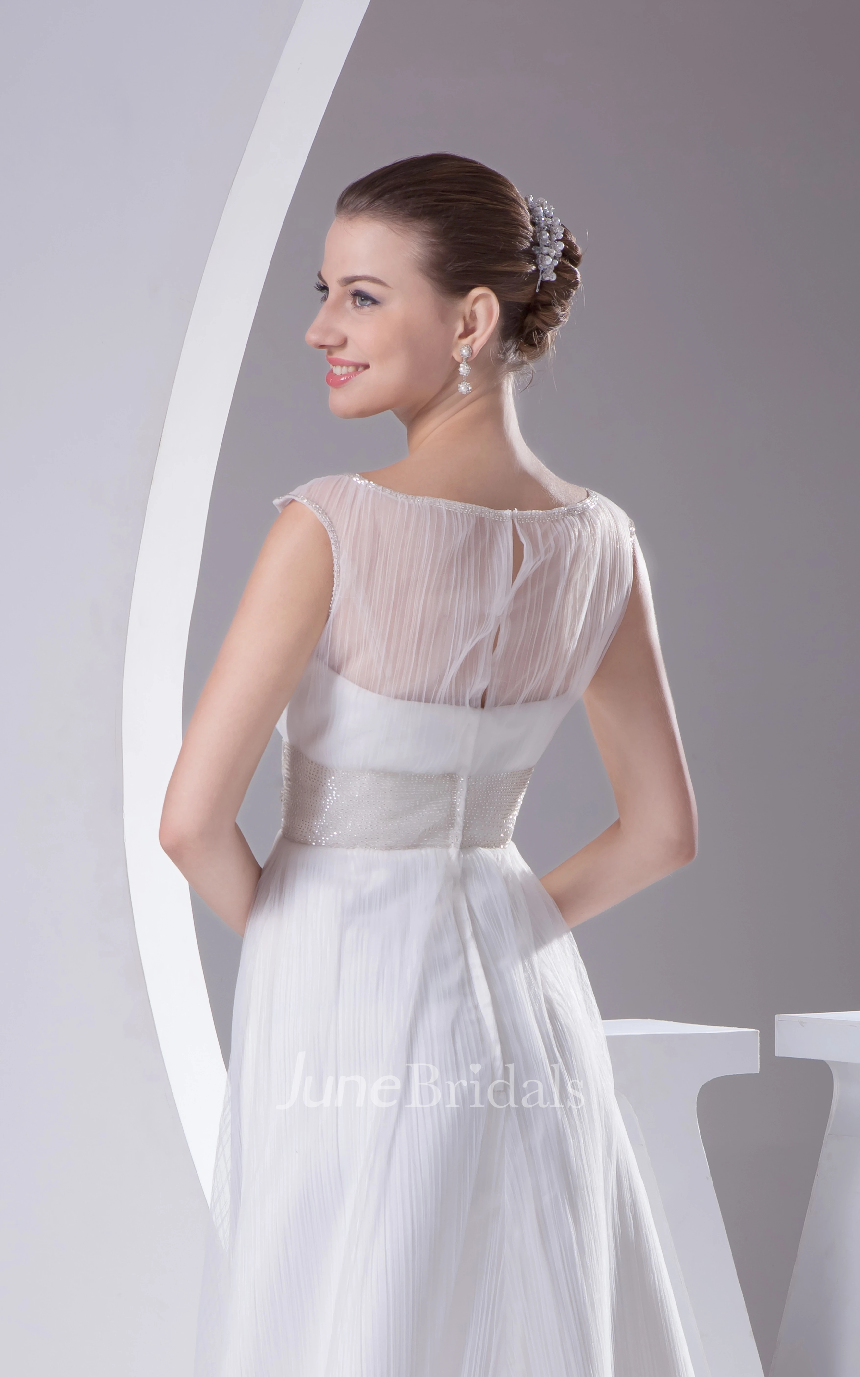 Chiffon Sleeveless Floor-Length Dress With Beaded Waist